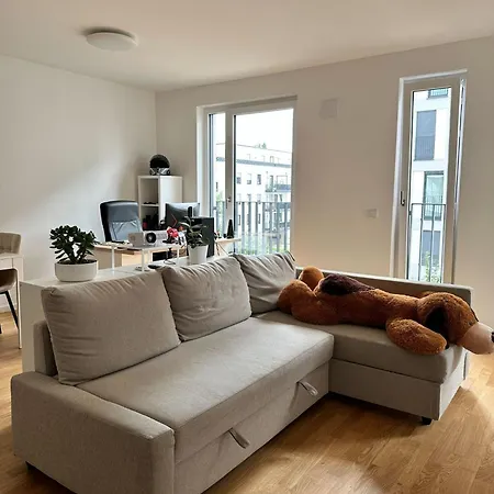 Precious Airport Apartment *