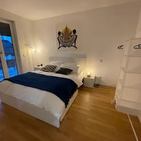 Precious Airport * Schönefeld