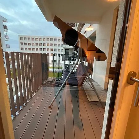 Precious Airport Apartment *